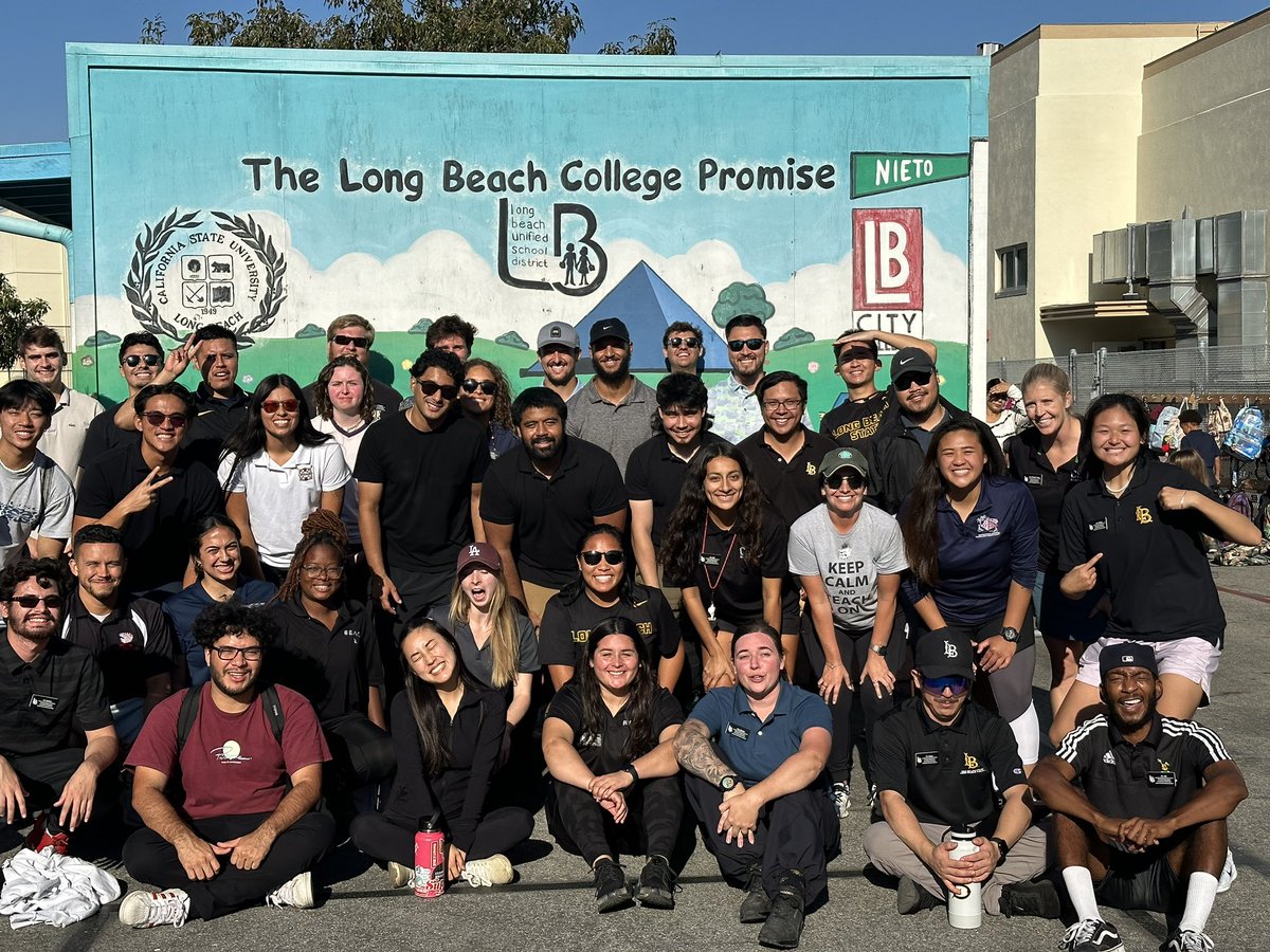 So proud of our KIN 370 &amp; 270 classes for putting on a great field day at our local elementary school!! #GoBeachGoTeach