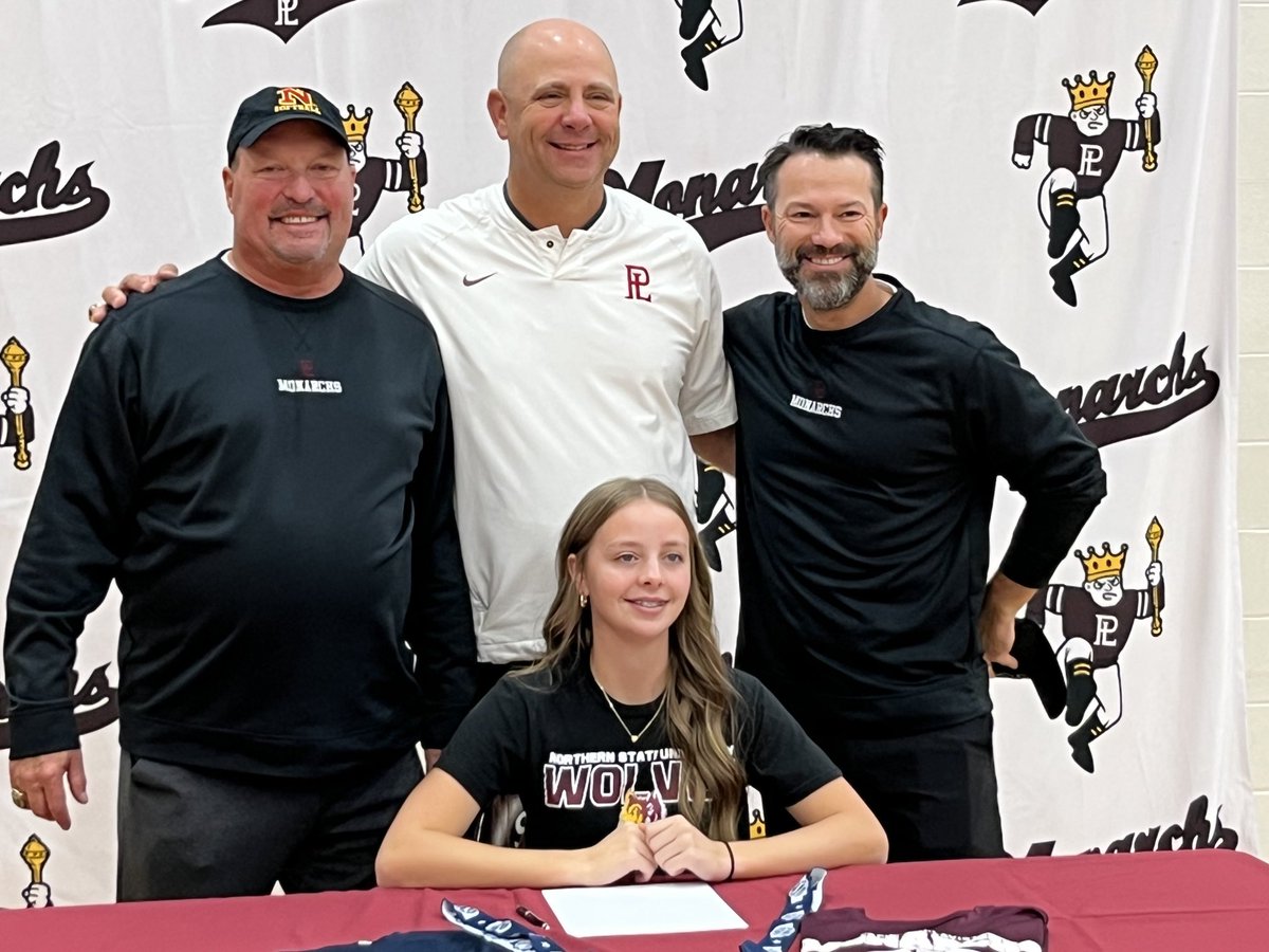 papiosoftball's tweet photo. Congrats to our ⁦@PeytonHoelsche1⁩ signing today with Northern State! You have a great future and we are very proud of you! #dbd #WeArePLV https://t.co/qQDnXAx2M9