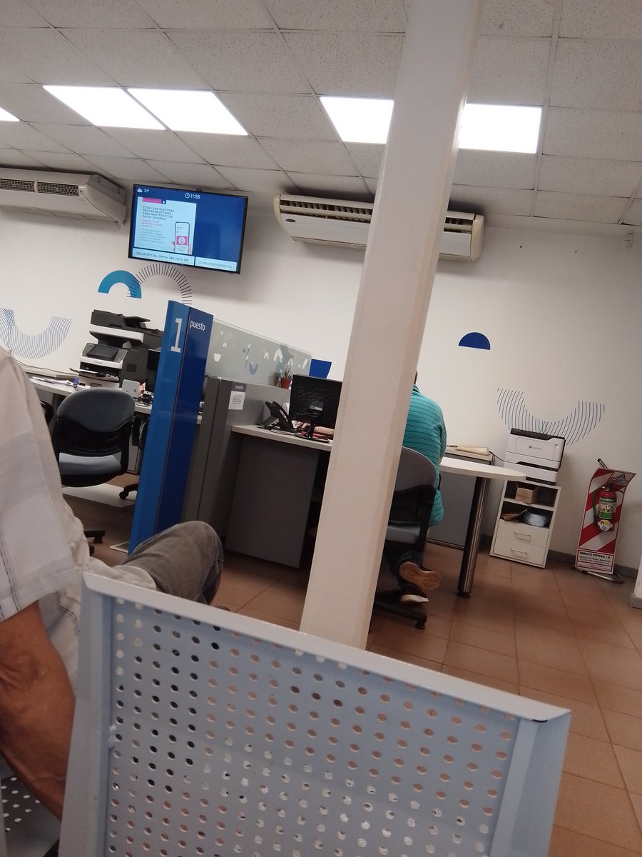 _Guido514_'s tweet photo. @www.macro.com.ar 
Es la hora que me retiro con mí esposa discapacitada , 10:45 ja llegamos porque me olvidé el dni de ella , 10:33 ja era el turno , después se esperar como todos , y nunca llegará el turno 👇 https://t.co/i5sw5vuRjh