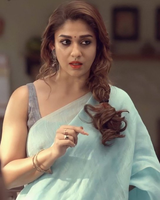 gowthamblr91's tweet photo. #Nayanthara #InstaModel #AuntyLover #Sexyface #Serialacterss #facelover #auntyverian https://t.co/8X6Zab9pJa
