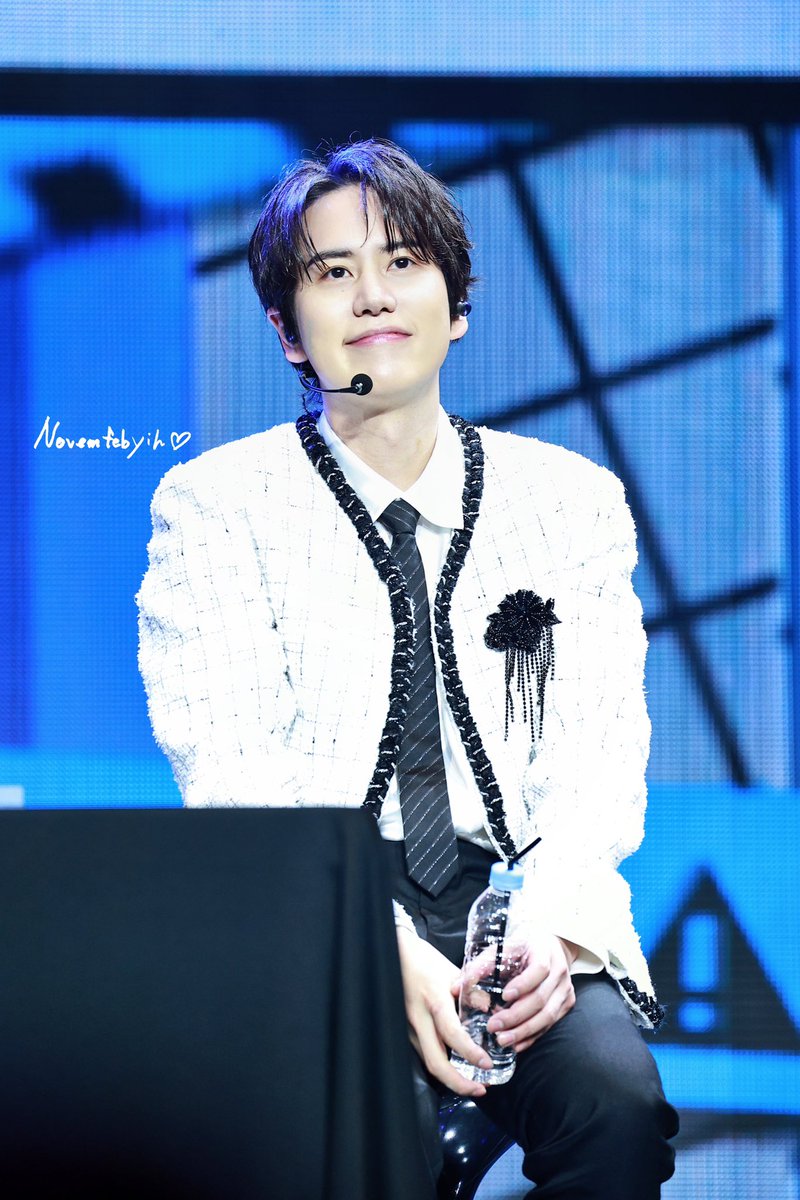 _Oops13's tweet photo. 231104 슈퍼주니어 FM

😎😎😎
😊😊😊

#규현 #KYUHYUN #圭贤
#슈퍼주니어 #SUPERJUNIOR https://t.co/5hbCLXuA54