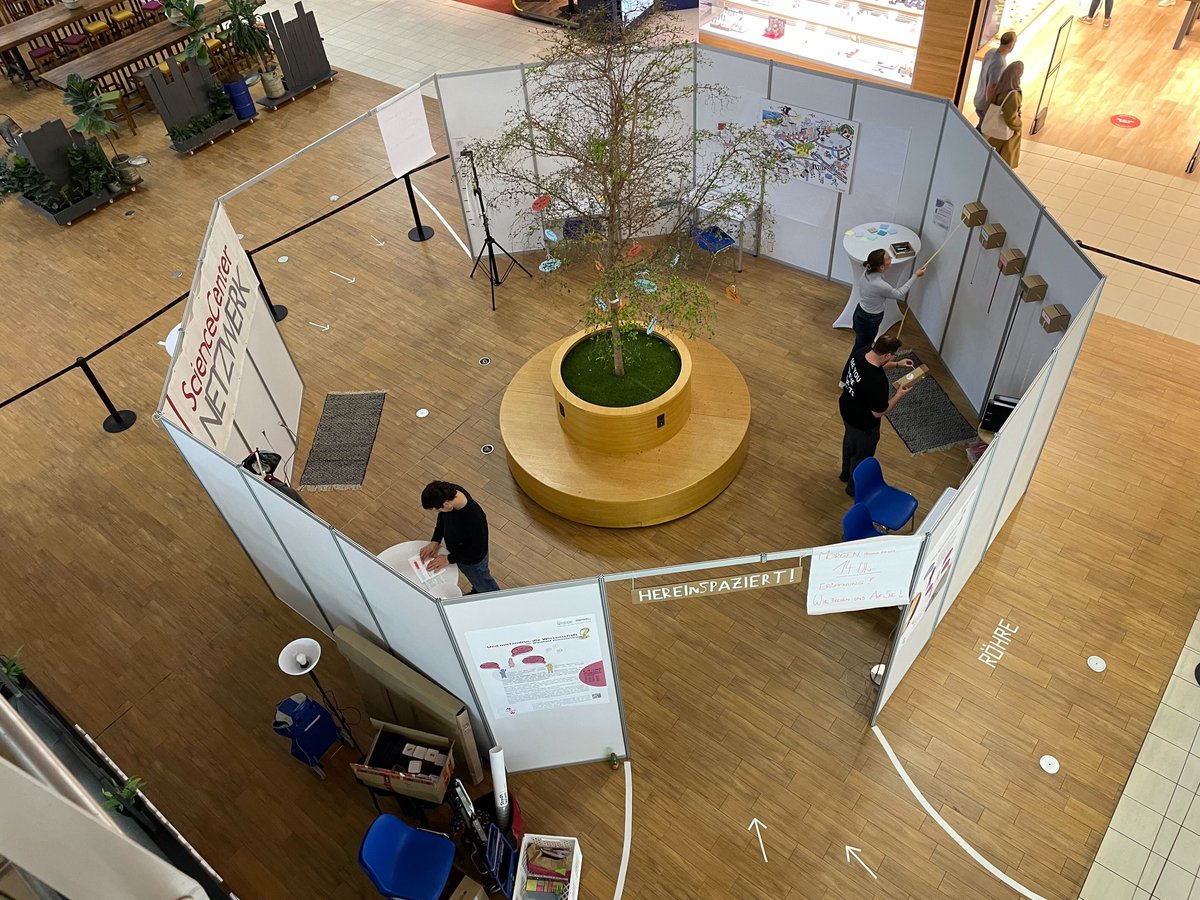 HEUTE geht’s endlich los!
Wir und die Wissenschaft sind mittendrin im Donauzentrum in Kagran.
Komm‘ vorbei in unserem Mini-Wissensraum!
Ab HEUTE bis 18.11.23!
Infos hier: science-center-net.at/projekte/mitte…
#wissenschaft #wien #miniwissensraum #sciencenews
@stadtwien <a href="/Arbeiterkammer/">AK Österreich</a> <a href="/WKOwien/">Wirtschaftskammer Wien</a>