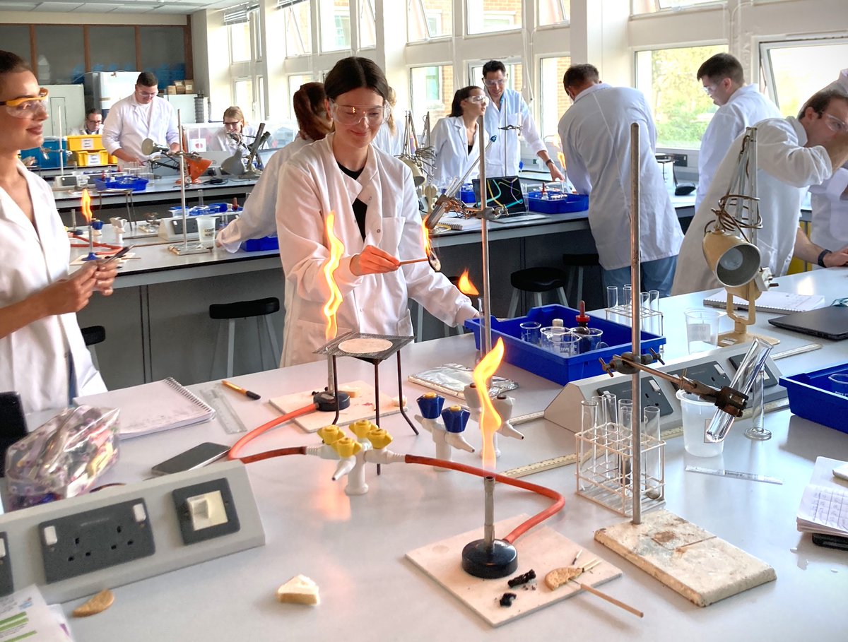 PGCEswanseauni's tweet photo. ๐๐ฌ Happy #WorldScienceDay!
๐๐งโ๐ซInterested in our #PGCEScience courses? If you want to become the catalyst for the next generation of scientists and innovators and nurture a love for science through quality teaching and learning, apply now! ๐
https://t.co/XBcjnGEeig
#STEM https://t.co/cYLhjzeHFf