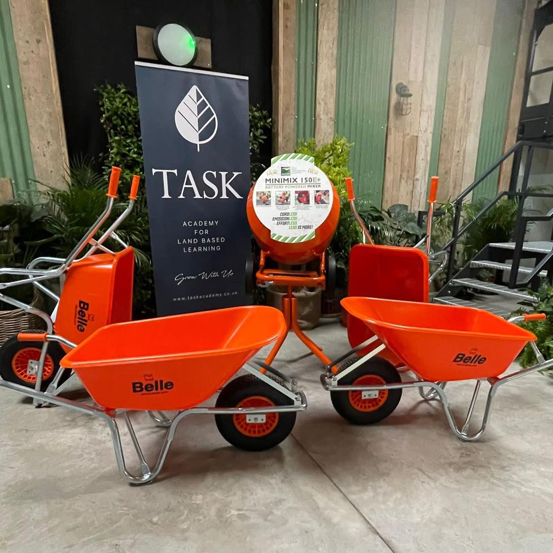Pleased to announce we have teamed up as an Industry Partner with TASK Training Academy, an independent landscape training centre in ‘the heart of’ England, who provide accredited landscaping courses to train professional designers, installers &amp; gardeners

#Landscaping #Mixing
