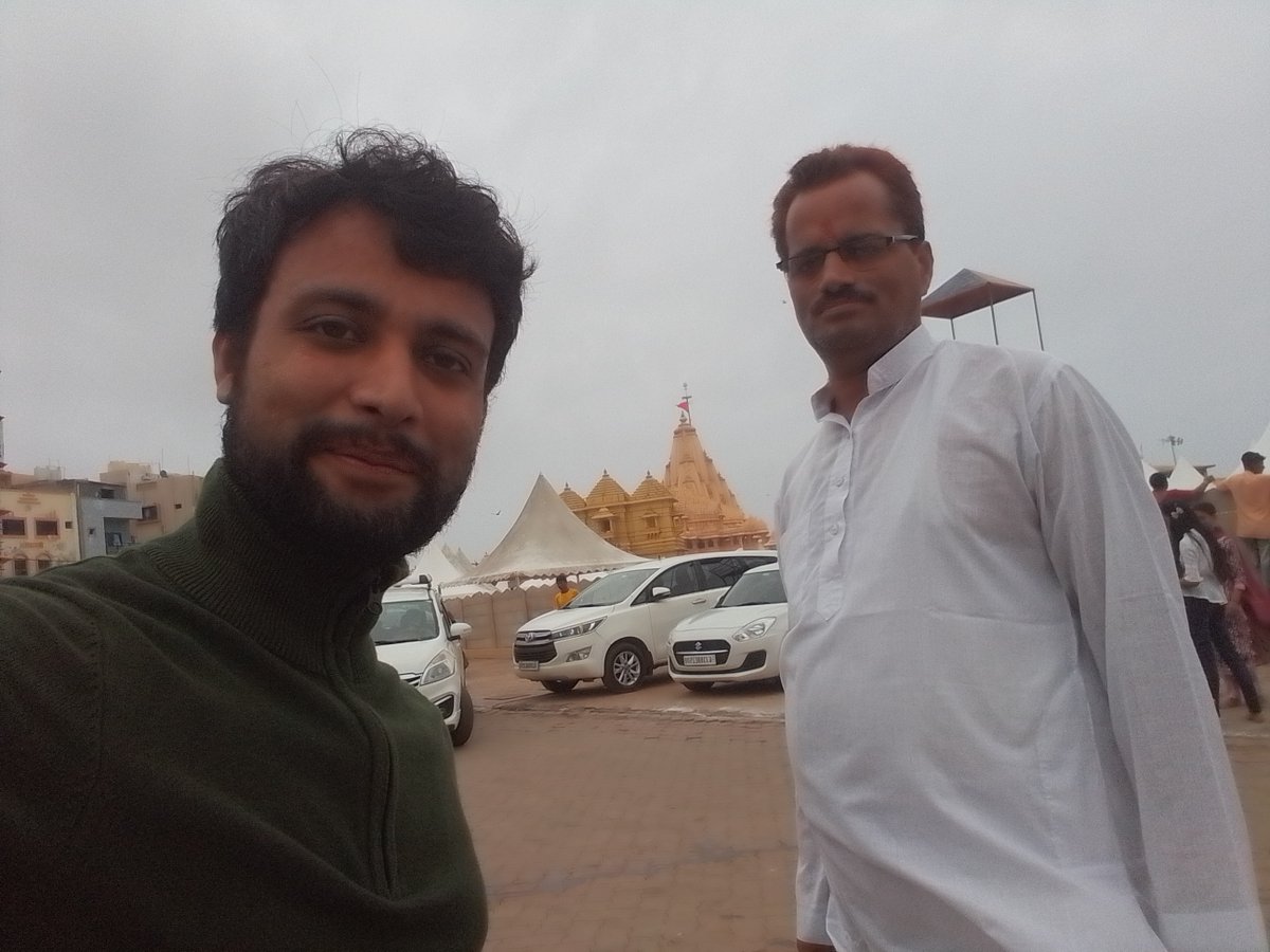themayankbajpai's tweet photo. Shree Somnath Jyotirlinga Temple🙏😇🚩

#Somnath
#Travel #India #Dwarka
#LifeGoals #Ahmedabad_Diaries https://t.co/0EOaHoG9RM