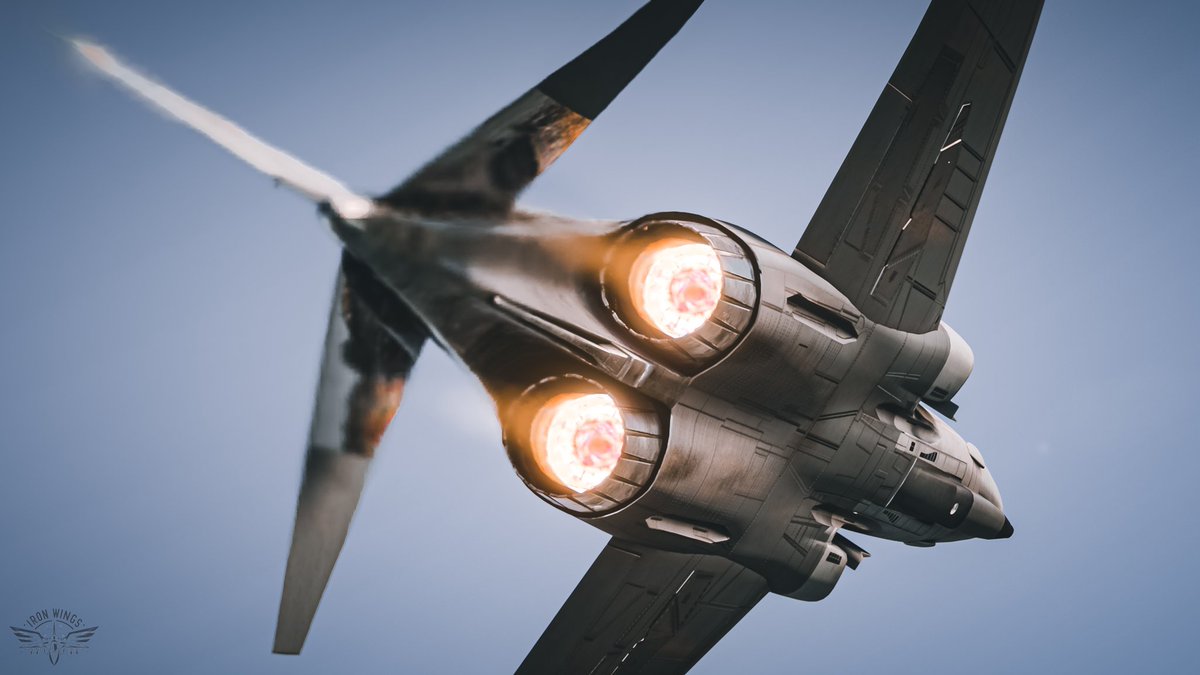 IronWings_VP's tweet photo. F-4 Phantom II
Dev: #DCDesigns
#MicrosoftFlightSimulator #MilitaryAviation #Aircraft #AvGeek #A2A #Phantom #virtualphotography #xbox #XboxSeriesX https://t.co/0b6ZefcxD8