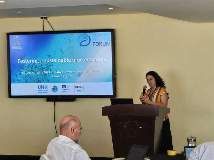 IISD_ENB's tweet photo. At #MarineRegionsForum, Michele Quesada @michele_quesada @IocUnesco chaired session on articulating Marine Spacial Planning (MSP) initiatives towards the co-creation of regional visions, on long-term MSP at a regional level. #MRF2WIO @MRF_ocean @RIFS_Potsdam https://t.co/e9oxeDWhRW