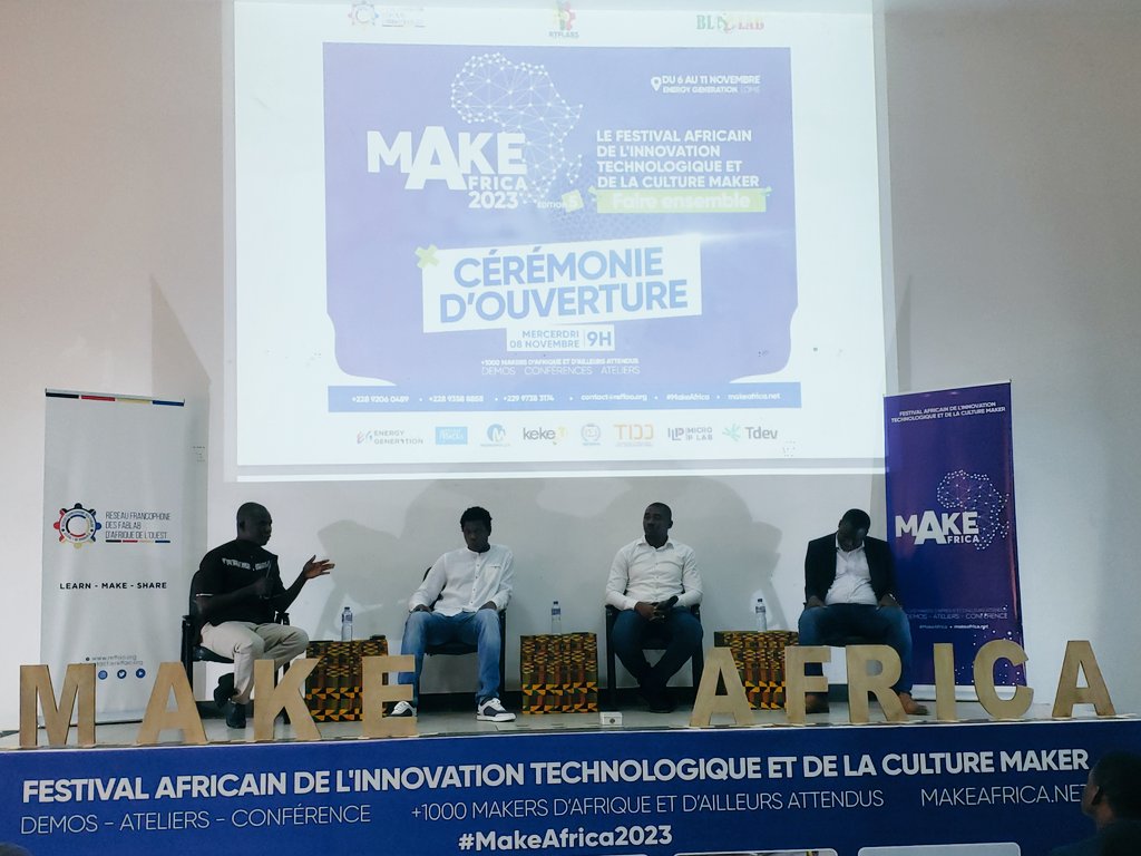 MakeAfrica2023's tweet photo. #MakeAfrica2023 - En cours ▶️

Panel d'ouverture autour du thème : "Contribution du mouvement maker au développement de l'Afrique" avec @dhonou, @gilckris, @DBeaugrain et @agbayazonmedard en modérateur https://t.co/rhyQXjNuuQ