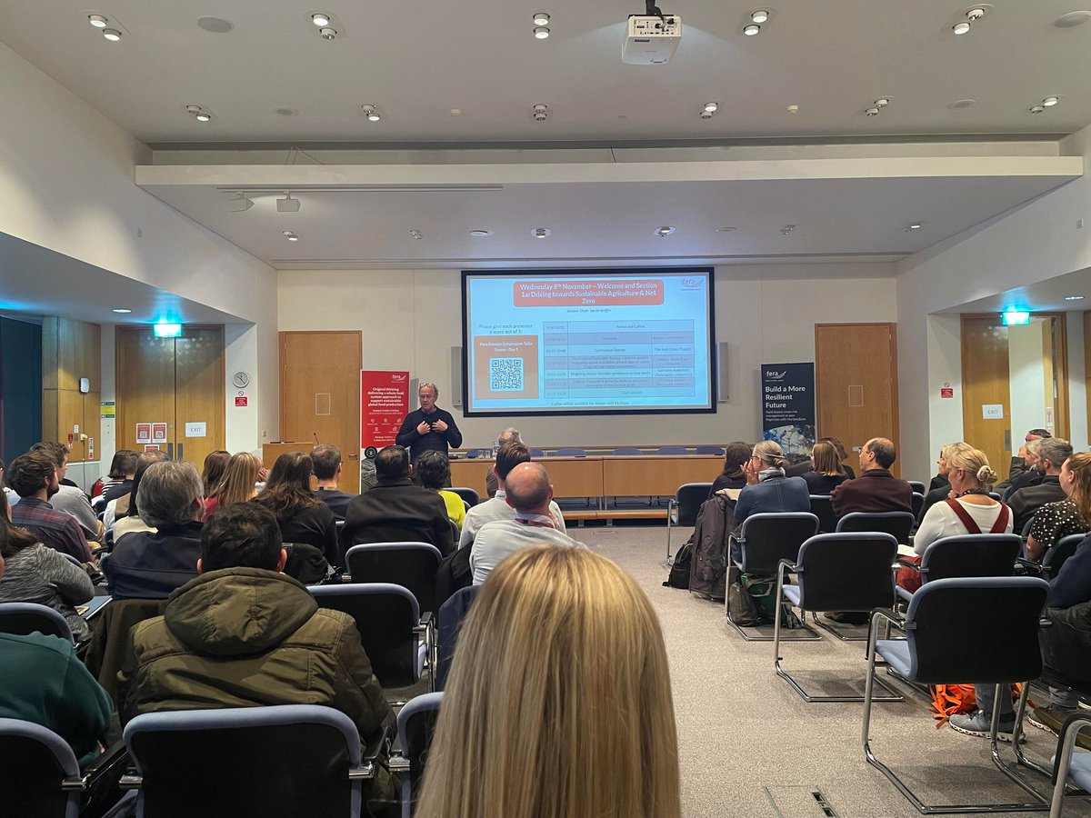 FeraScience's tweet photo. Day One of Fera's Science Symposium is underway!🔬

This year Sir Tim Smit, Co-Founder of the Eden Project, delivered an inspiring and thought-provoking opening keynote speech, to kick-off the next two days of talks from guest speakers, and scientists and students from Fera. ♻️🌽 https://t.co/07rePgEKh5