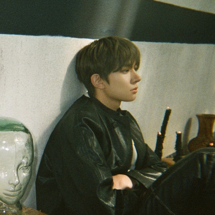 seunfare's tweet photo. are you ready mr. styles ? #ENSD #EngeneSelcaDay #HEESEUNG https://t.co/DJaXHKUsN2