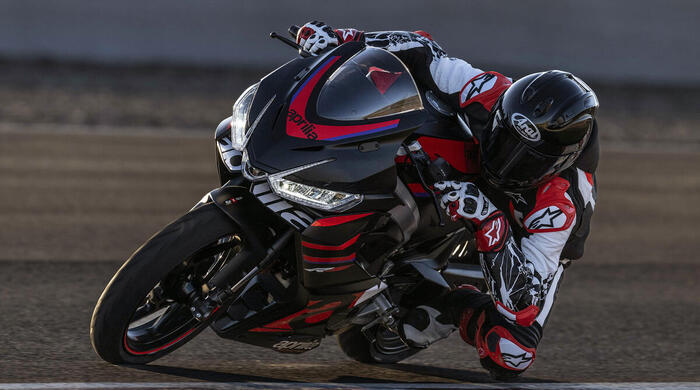 Piaggio_Group's tweet image. #PiaggioGroup consolidates its own at #EICMA23 position as the leading European manufacturer, showing the strong drive to renew and expand the range of brands. Read more piaggiogroup.com/en/archive/pre… @PiaggioOfficial @ApriliaOfficial @motoguzziclub  @Vespa_Official