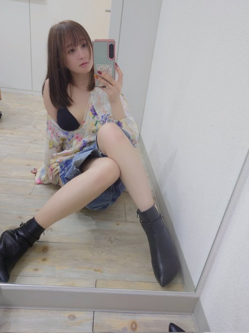 11月22日21時30分〜 FANZAチャットやります！！ 大分お久しぶりなFANZAチャット&hellip;BANされないように気をつけます✌️✌️ https://t.co/q6ShK7qa5n  夜遅くまでだけど見に来てくれたら嬉しいです🫣❣️