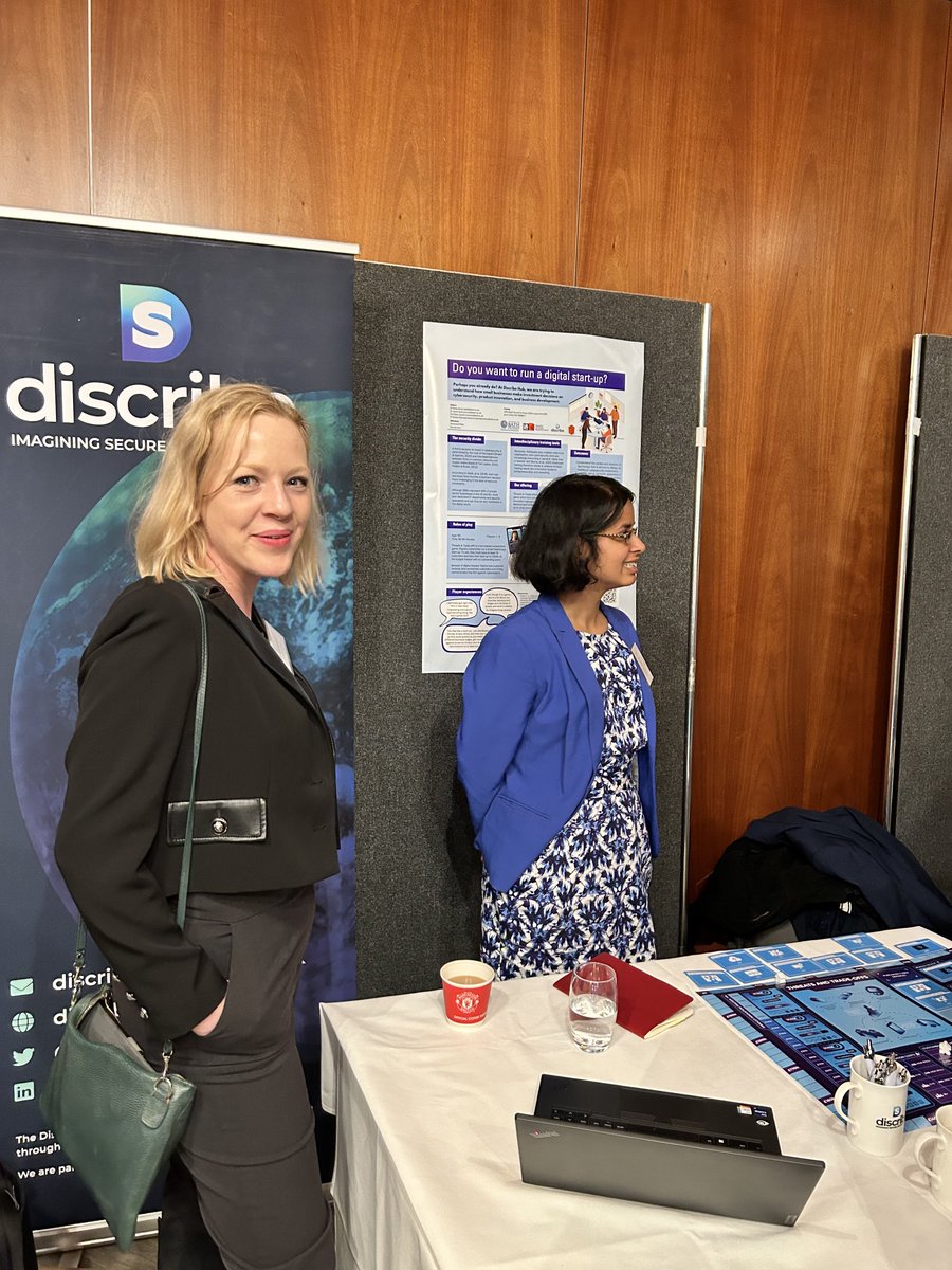 joinson's tweet image. The ⁦@discribehub⁩ (⁦@joannasyrda⁩ and ⁦@oishee_k)⁩ team from ⁦@UniofBath⁩ at the #dsbdtech all hands showing the prototype cyber board game that explores security trade offs