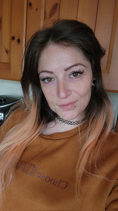 The lashes be lashing today! 😍 https://t.co/ybXefwVsLk<a href="/tag/spiderman"class="tags"><span>#spiderman</span></a><a href="/tag/cosplay"class="tags"><span>#cosplay</span></a>