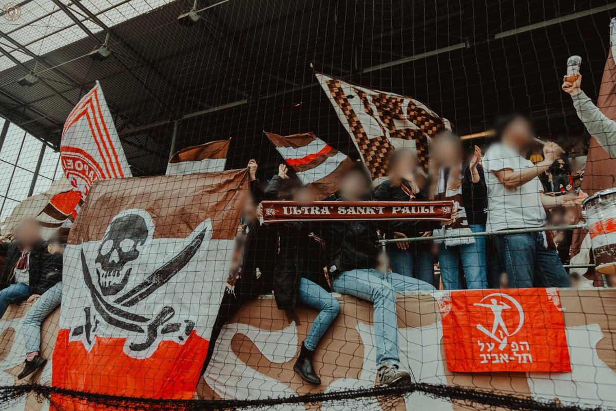 Unsere Fotos vom Heimspiel gegen Karlsruhe sind online.#fcsp #fcspksc 

usp.stpaulifans.de/copper/thumbna…