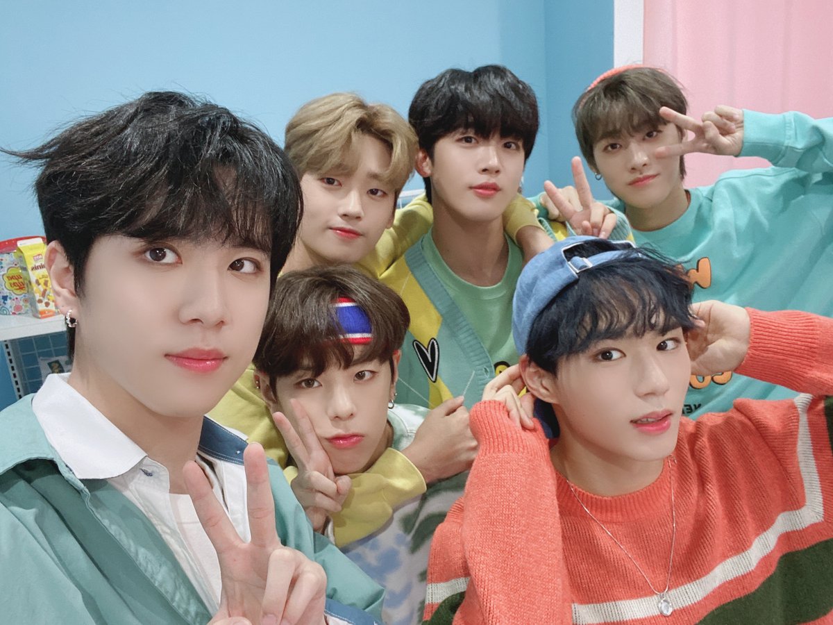 🩷루❤아🧡이💛생💚일🩵축💙하💜해🤍

#루아이 #RUi #위아이 #WEi
#HAPPYRUiDAY
#위아이의_영원한_1순위_루아이_3살