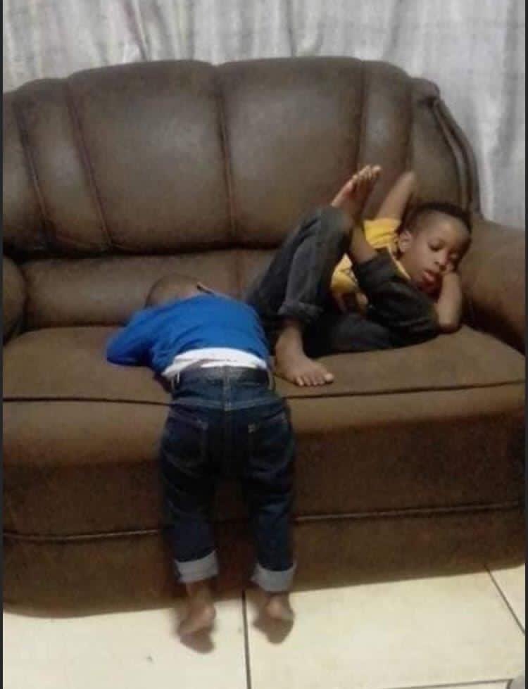 AdvoBarryRoux's tweet photo. Sleeping position of people that don't have bills to pay. https://t.co/hY0FmTKbn8
