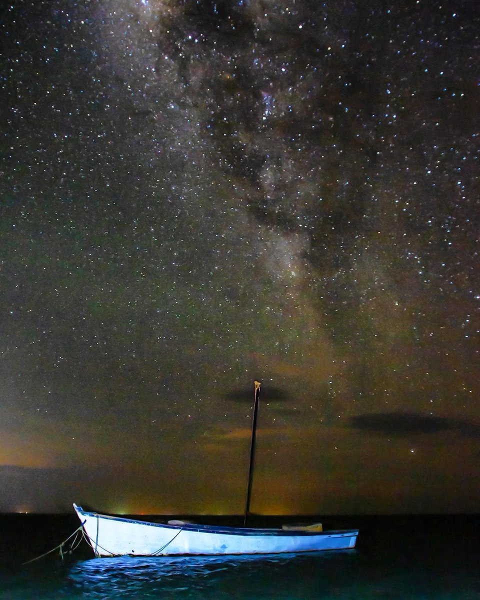 SAREFOTO's tweet photo. Pronto volverá el tiempo de perderme de nuevo con mi cámara navegando entre las estrellas. https://t.co/F8msVzOwPP