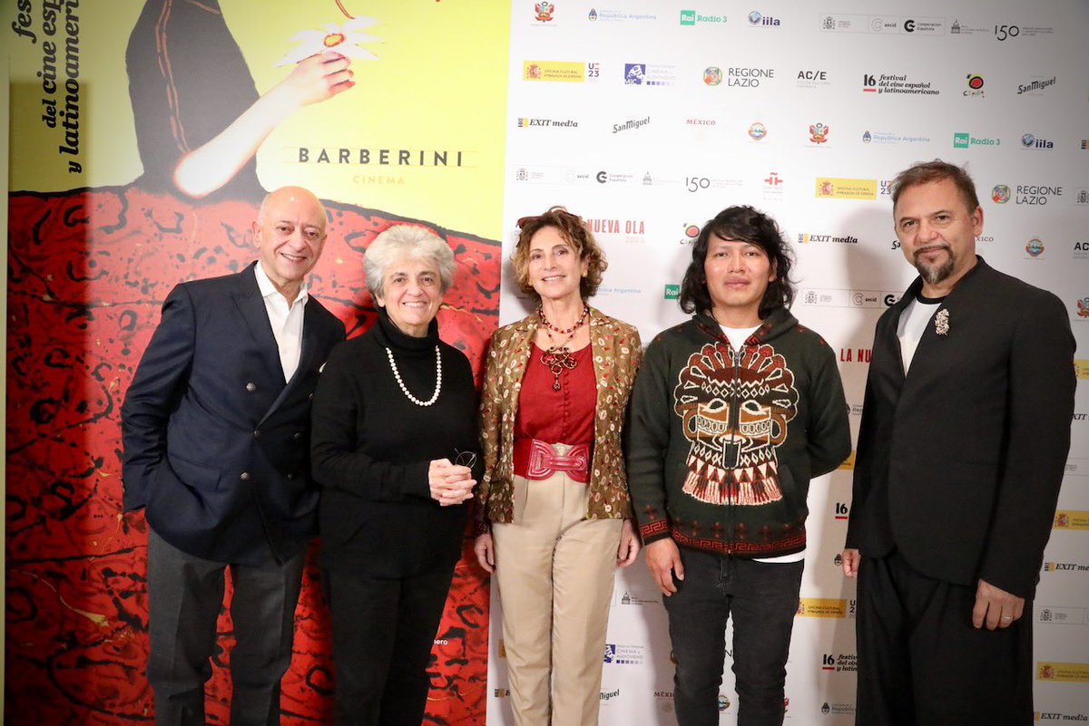 Congratulazioni ai due registi che hanno vinto il Premio IILA-Cinema di quest’anno ♥️

⭐️ Mamá, di Xun Sero, vincitore della categoria Documentario

⭐️ La Crecida, di Ezequiel Erriquez, vincitore della categoria Finzione.