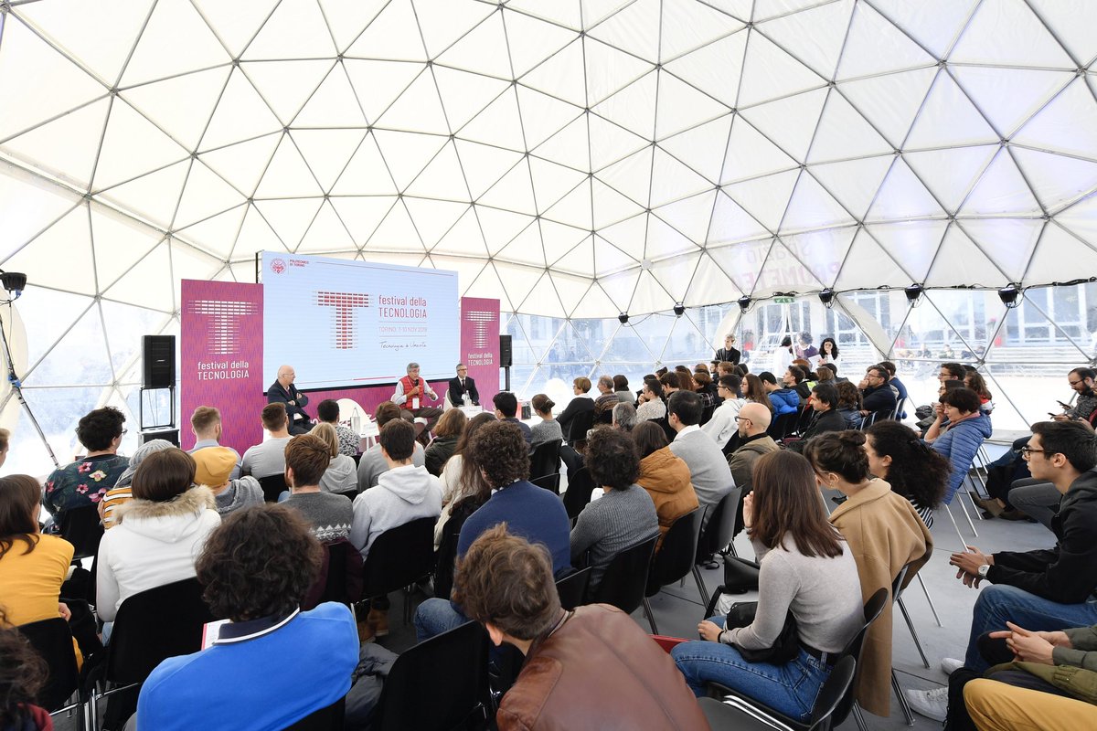 BiennaleTech's tweet image. 4 anni fa iniziava l’avventura: oggi #BiennaleTech è tradizione…e come tutte le tradizioni, arriva il momento di rivoluzionarle!💥
 
Dopo tre edizioni autunnali, #BiennaleTech2024 torna in primavera e vi aspetta dal 18 al 21 aprile 🌸
 
#StayTuned