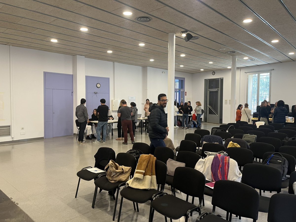 EMediacio's tweet photo. Avui estem a la Jornada de millora de convivència a Centres Educatius a #Mataro  amb @RaulCalvoSoler @inscanperiquet @INSDperramon @CEIPGabrielVall @INSANTPOL . https://t.co/BzayrM2sAn