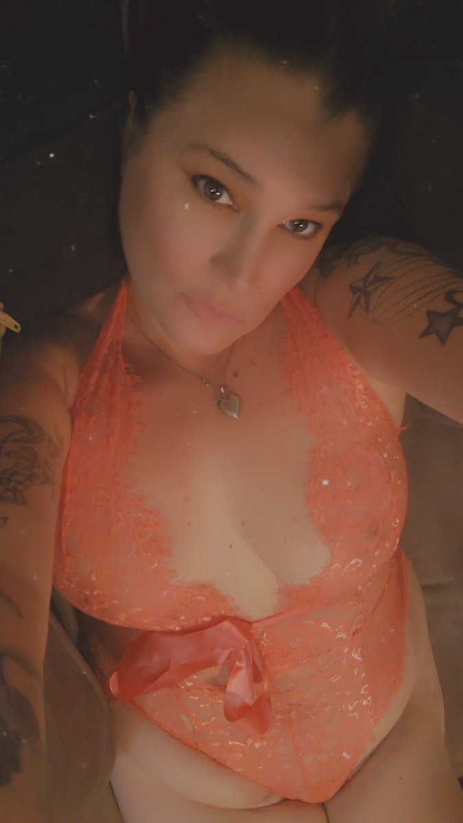 Aurora Marie’s pics and videos