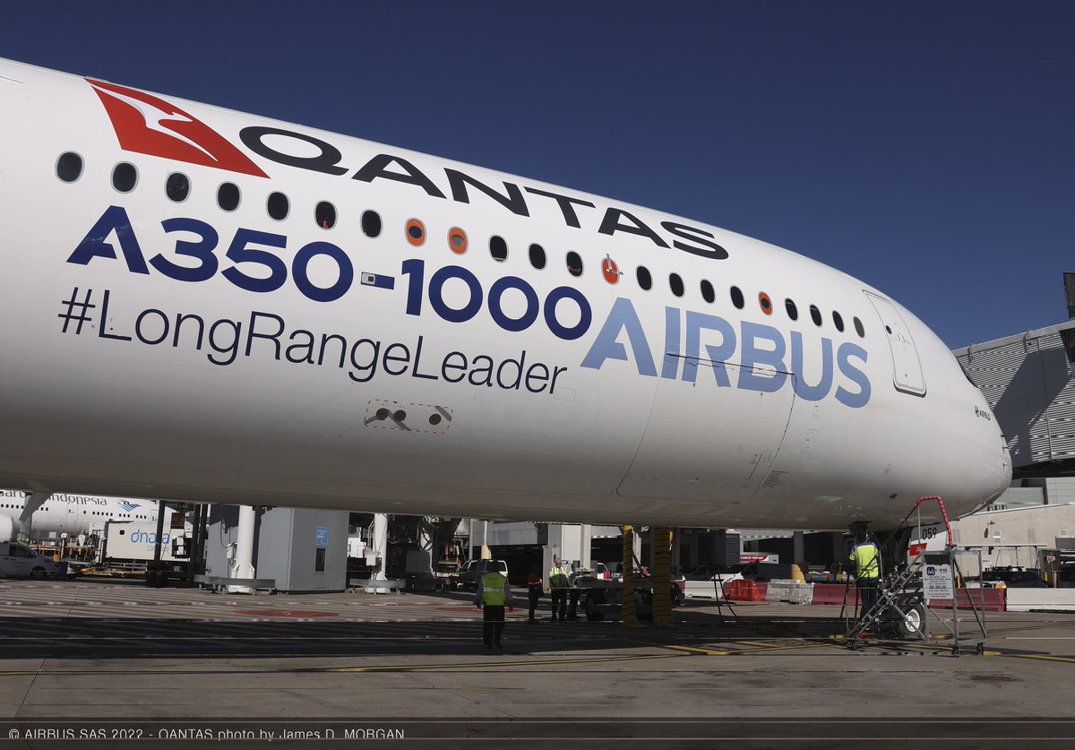 Airbus' A350-1000 registered as F-WMIL is planned to fly to Dubai tomorrow from Toulouse ✈️🇦🇪

This aircraft, painted in the special #LongRangeLeader livery for Qantas, is not yet included on the official #DubaiAirShow list 🇦🇺

A special unannounced guest?
#Airbus #A350 #DAS2023