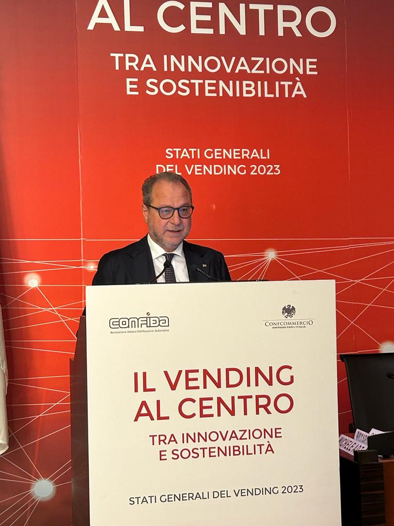 giorgiomule's tweet photo. Questa mattina a Roma ho partecipato agli Stati Generali del #Vending, promossi da #Confida e da #Confcommercio, insieme ai rispettivi presidenti, Massimo Trapletti e Carlo Sangalli. Si tratta di un settore della nostra economia competitivo ed innovativo, che https://t.co/0YNx5vTnNM