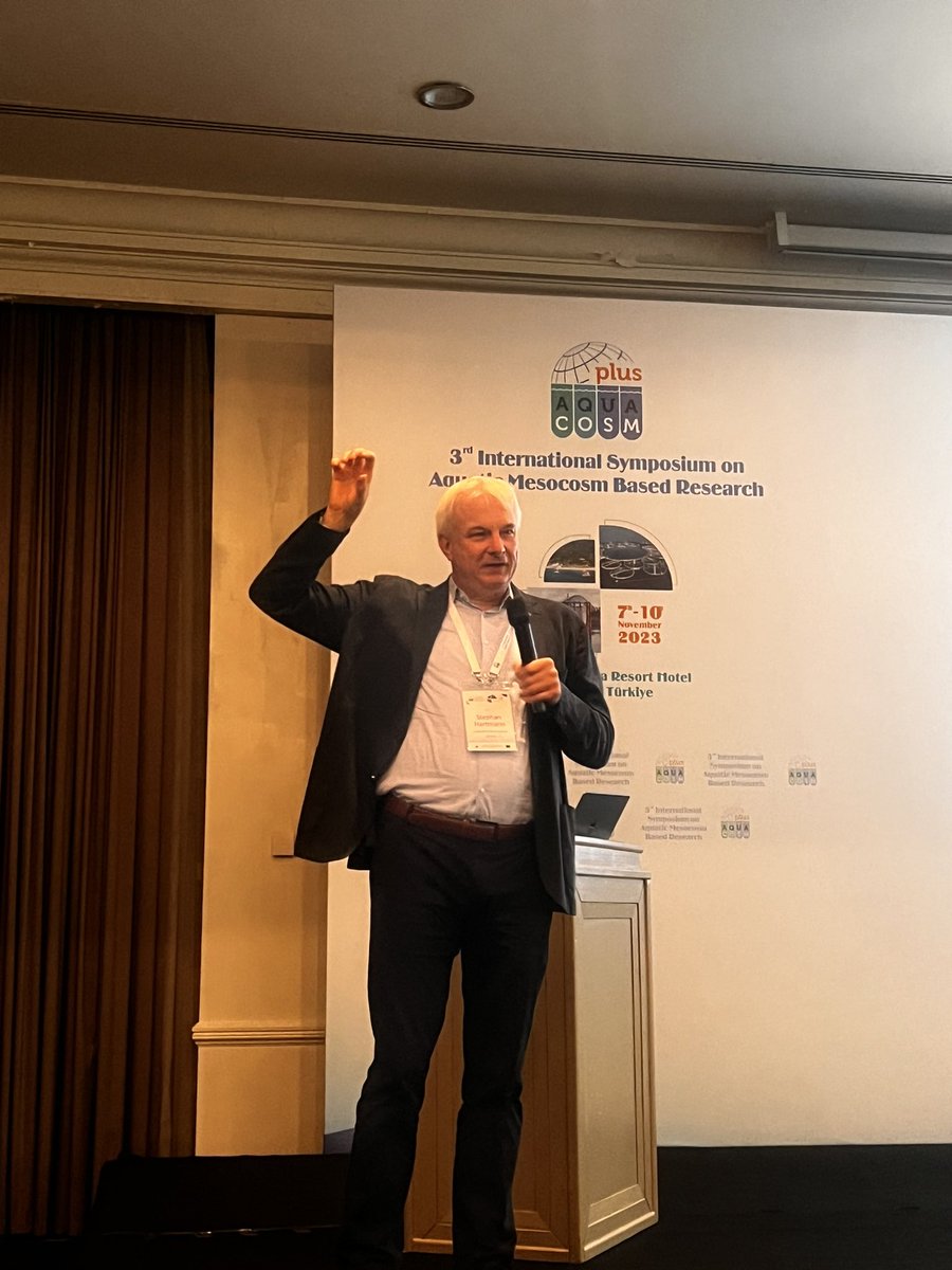 Great way to start to second day of our <a href="/aquacosm/">AQUACOSM</a> symposiım with a plenary on mathematical philosophy of decision making by Stephan Hartmann - sorry to disturb your thoughts but we cannot avoid anchoring effect even with open-minded people while taking decisions 😞🧐