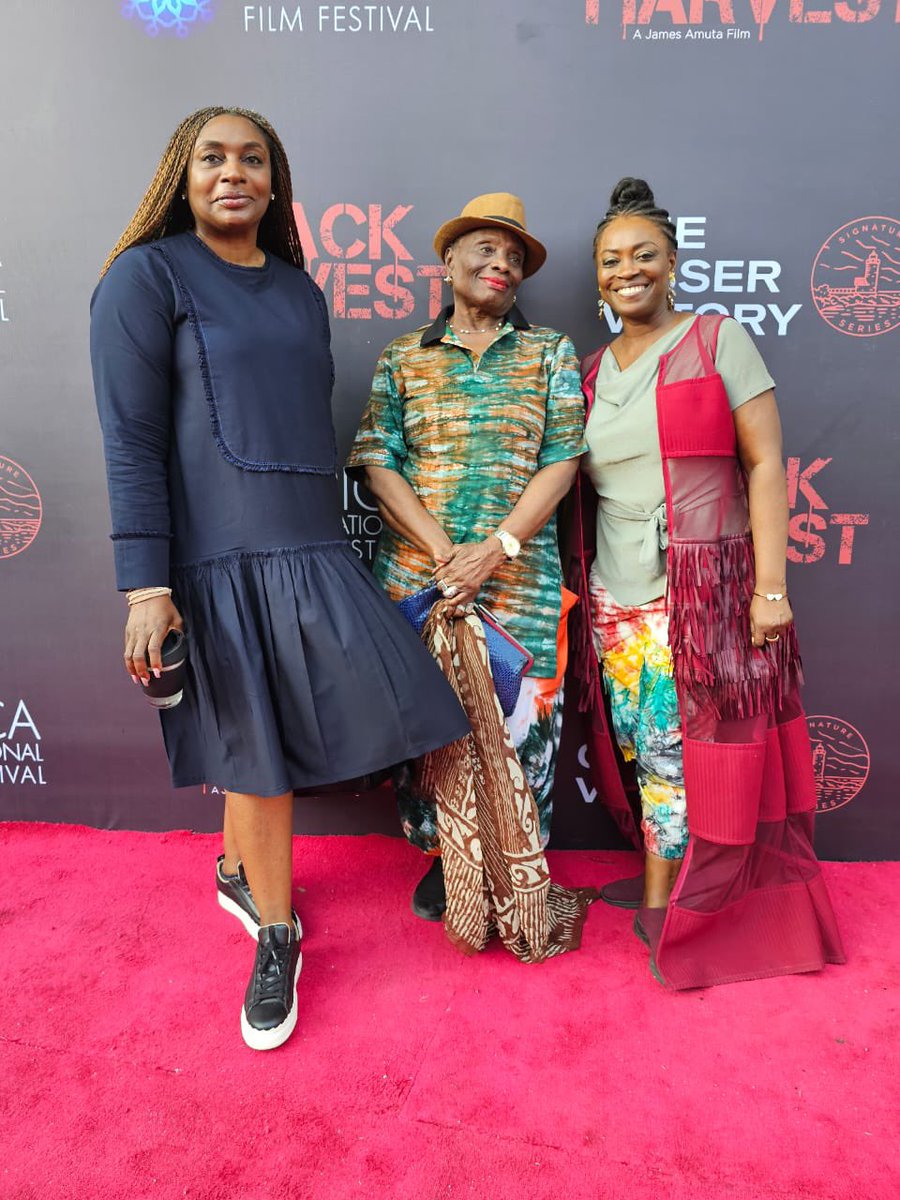 Yesterday at #afriff to watch Tolu Ajayi's over the bridge 
Which was a lovely film 🎞️ 👏🏽👏🏽👏🏽

I bumped into the Icon
Aunty Taiwo Ajai Lycett and beautiful talented musician Yinka Davies.