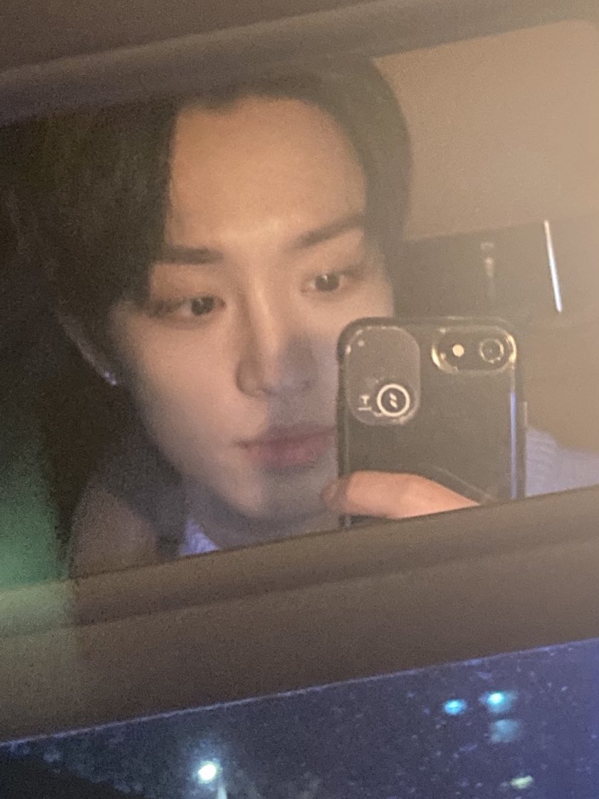 [#석락원]
진짜 춥다🥶🥶
따뜻하게 입고 다녀요~🧤🧣

#ATBO #에이티비오
#SeokRakwon