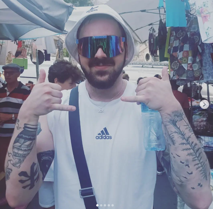 astroogod's tweet photo. @FirstIreliaIRL @uncetateanmodel Sorry i take that back you are not a kid, you are just a deluded fuck, maybe brain roten from too many drugs, stop wasting others time trying to explain why you are an elo inflated bad player https://t.co/iGkgKcgbN2