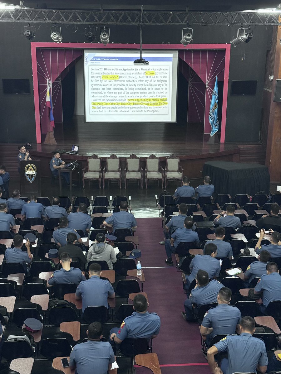 kitinpointblank's tweet photo. May you never go through what you’ve made me gone through. 🌻 https://t.co/ytKQk3TFKm