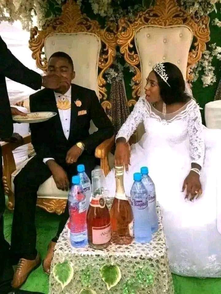 HAkabuogu's tweet photo. CeeC is celebrating her birthday in Singapore 🔥🔥🔥🔥.
Opor they are levels to the shiiittt
What will be doing if I didn't Stan CeeC 😭😭🤣🤣. 
Spartans are enjoying
More tears loading.........

CYNTHIA NWADIORA AT 31 
#Ceec
#CynthiaNwadiora https://t.co/WXyo212pG7