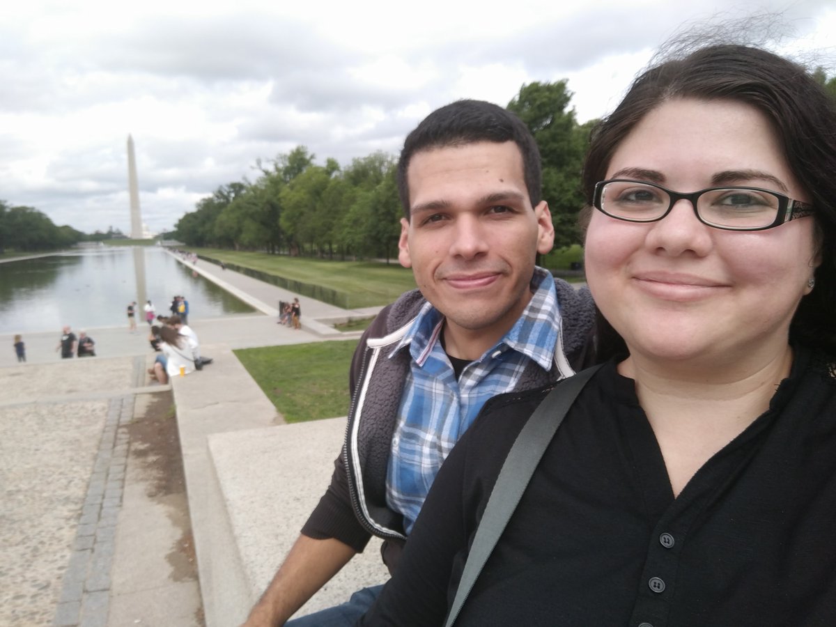 ¡Hoy cumple <a href="/_NicoleJ/">Nicole Tirado</a> ! Gracias por ser mi amiga, mi esposa y te deseo muchos años de salud y felicidad. ❤️