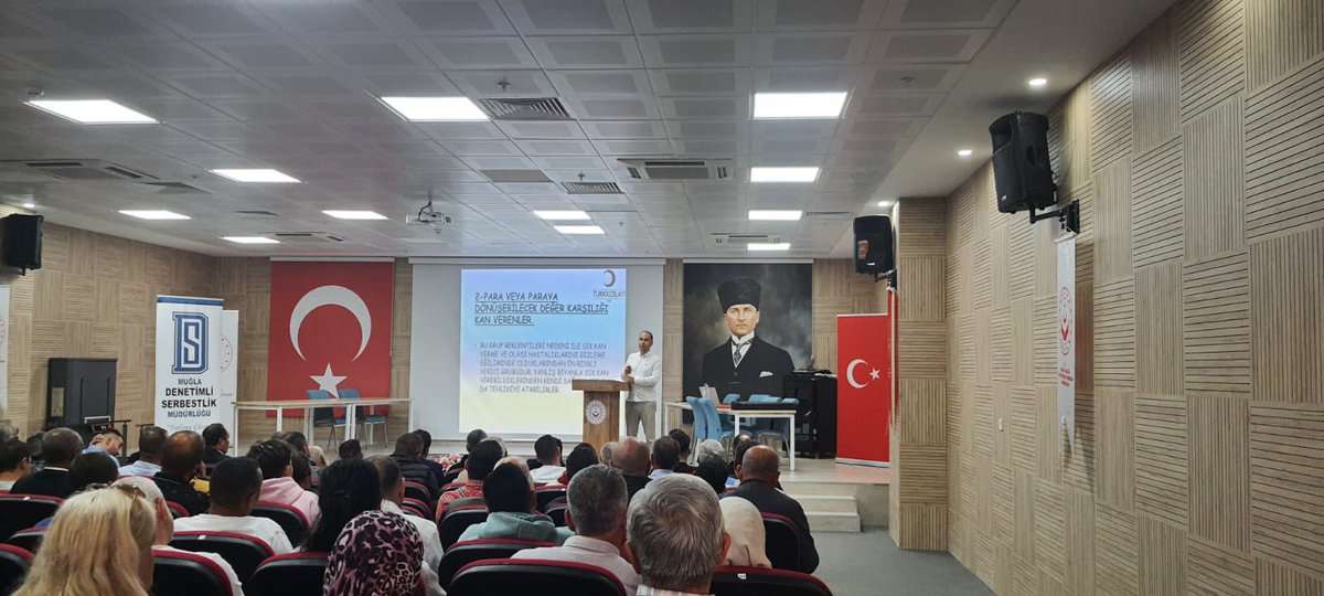 MuglaDSM's tweet photo. Muğla Kızılay Kan Bağış Merkezi Sorumlusu Adem SALİ  tarafından müdürlüğümüz yükümlülerine Kan Bağışı konulu seminer gerçekleştirilmiştir. @Kizilay https://t.co/sSWuZynBLy