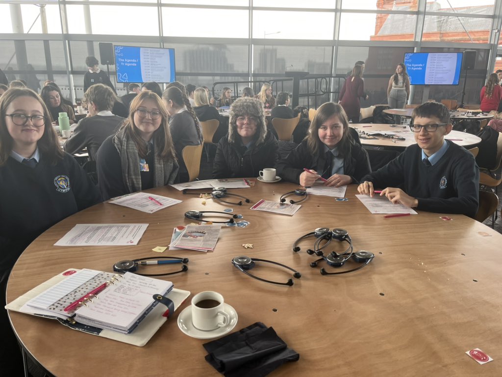 cerddcynffig's tweet photo. Working hard planning ideas for Peace @Cynffigofficial at @WCIA_Wales Peace Schools Conference ☮️ https://t.co/Tq3ydWME0x