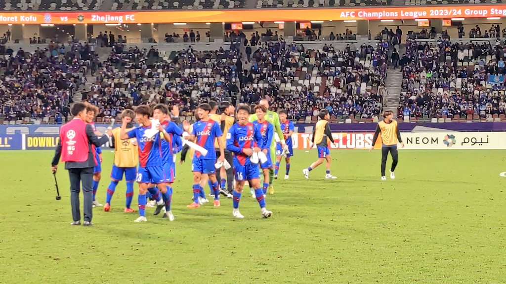 vfk_official's tweet photo. 𝘼𝙁𝘾 𝙘𝙝𝙖𝙢𝙥𝙞𝙤𝙣𝙨 𝙡𝙚𝙖𝙜𝙪𝙚 𝟮𝟬𝟮𝟯/𝟮𝟰 
#ヴァンフォーレ甲府
#VENTFORETKOFU 
vs. #浙江FC

◥◣ 𝙁𝙐𝙇𝙇 𝙏𝙄𝙈𝙀◢◤
甲府 4-1 浙江FC

得点者: #ピーターウタカ 選手、#ジェトゥリオ 選手、 #関口正大 選手、 #鳥海芳樹 選手

ホーム連勝👏👏👏✨✨✨🔥🔥🔥

#vfk #ACL #zhejiang https://t.co/7WhppFHMSg