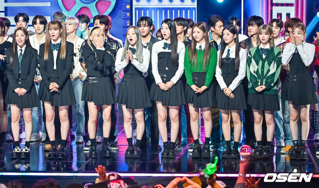 F-aTD90bMAAGpzi?format=jpg&name=medium