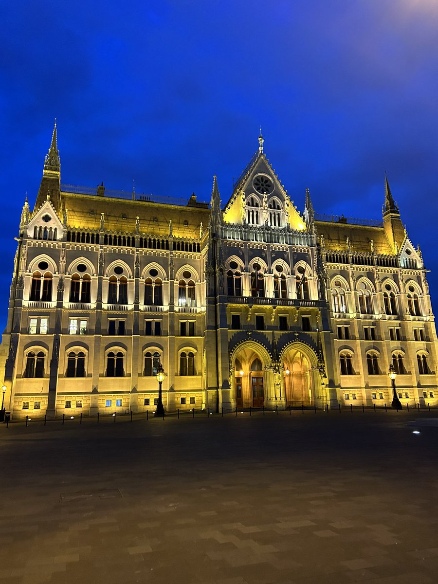 191Connorjones's tweet photo. 🇭🇺cool place https://t.co/CU1gMq368F