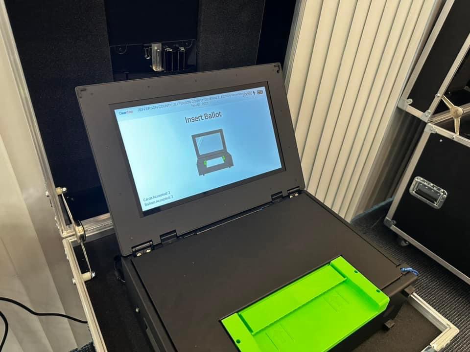 ChloeMesogitis's tweet image. #Election Results:

#ISSUE1 and #ISSUE2 passed. 

Ohio becomes the 7th state create a constitutional right to abortion and the  24th state to allow adult cannabis use for non medical reasons 

These will take effect 30 days after the election. @WTOV9 

Details on News9 Sunrise.