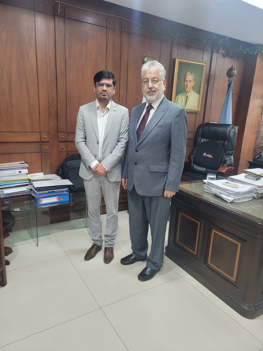 haseebuon's tweet photo. Have a fruitful meeting with honorable Prof. Dr Mukhtar Ahmed Chairperson HEC about various matters of University Of Narowal. He assured full support to improve the academic affairs and to expedite the development projects of UON.
@hecpkofficial @MAhmedhec @uoninformation https://t.co/3evcjIqNLJ