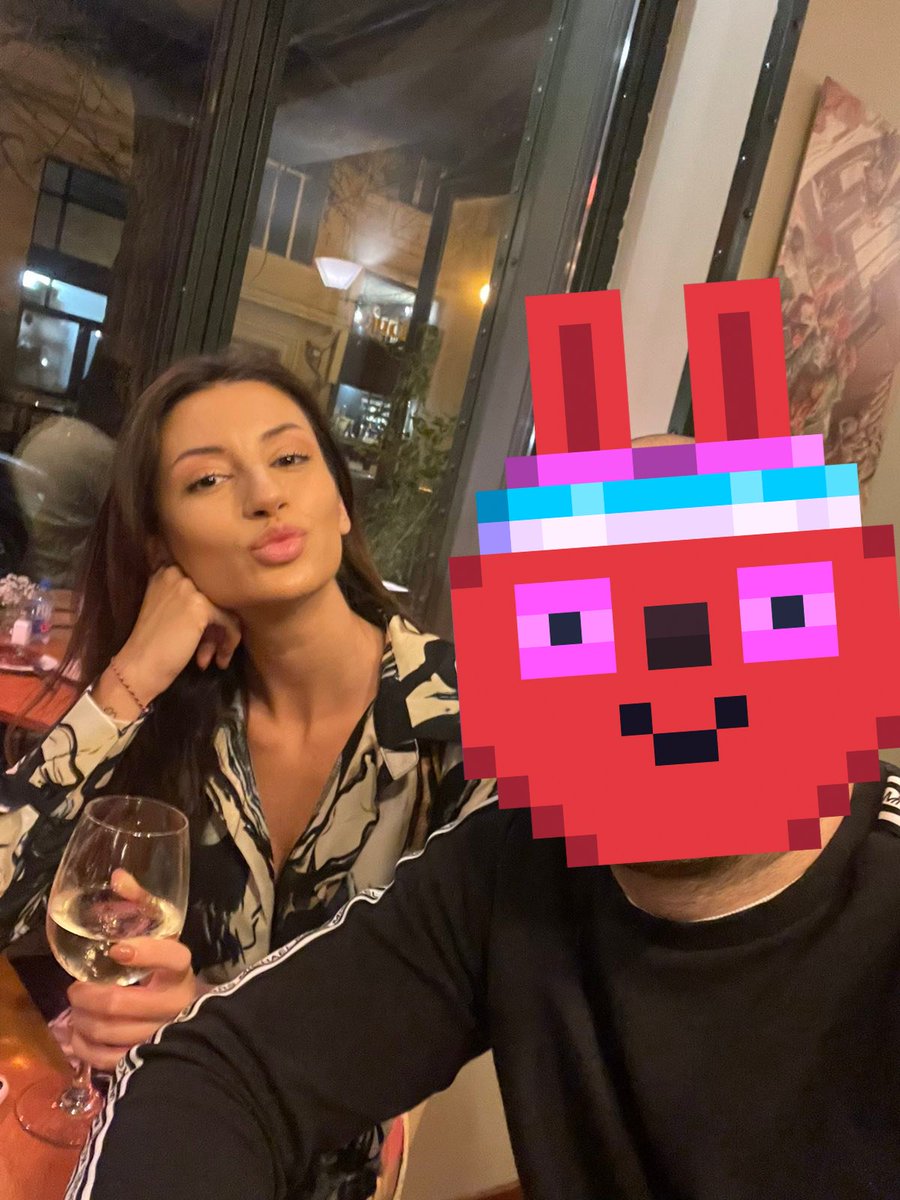 JoeOrdinals's tweet photo. gm everyone 

she heard that I'm Ordinals maxi since February

cheers 🥂 https://t.co/tzZ6bxx4bg