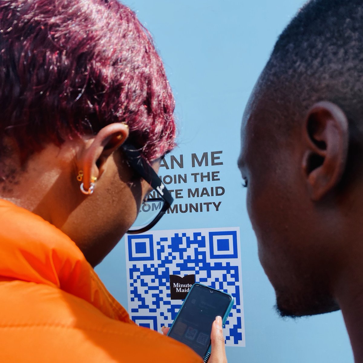 _Benjee256's tweet image. Scan the QR, join the Minute Maid community, spin the wheel online and win goodies

NB: Only applies to those that are at Kampala University right now or later when you join in #FilledWithLife