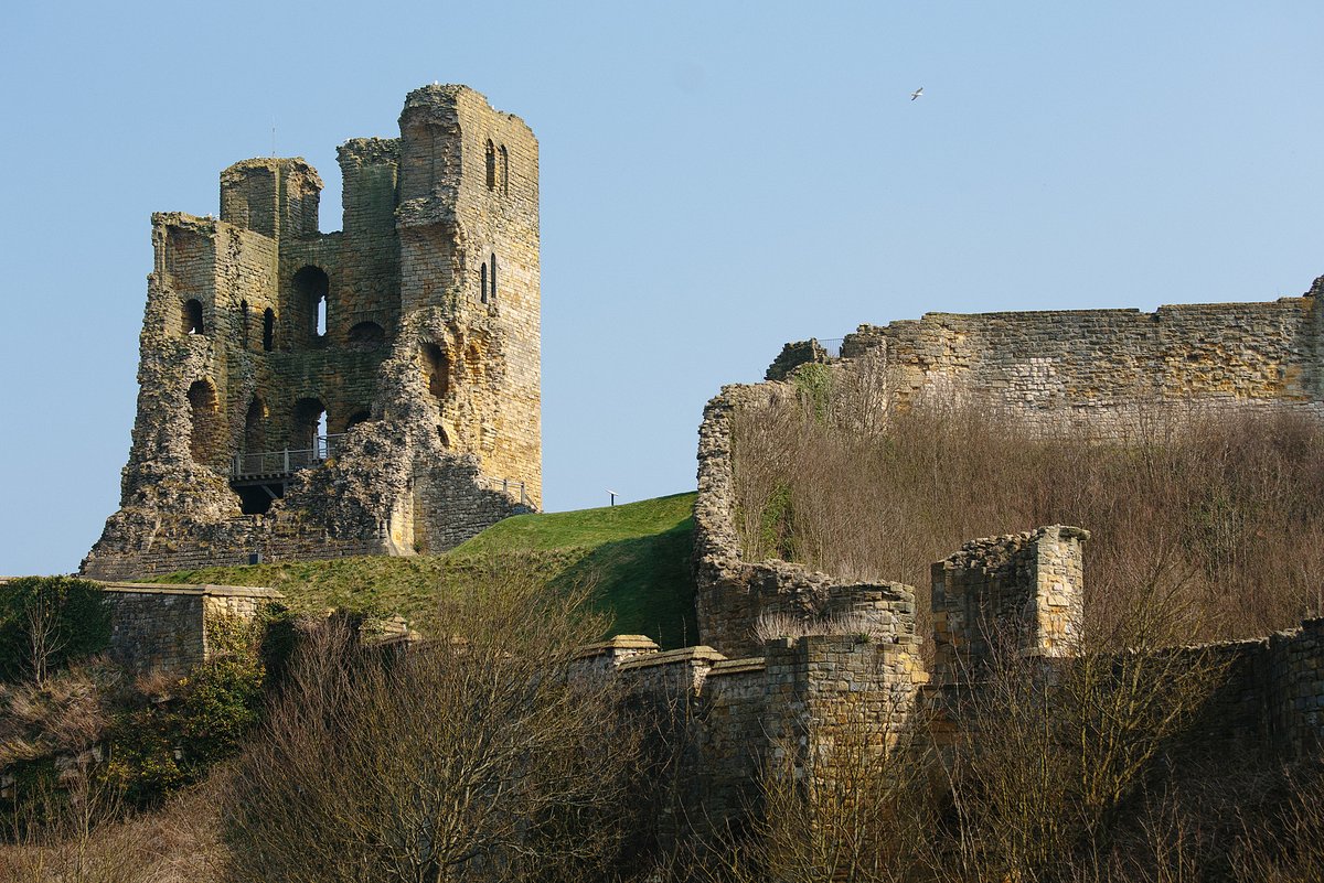 We are now on our winter opening hours ❄ Come and explore the castle every weekend, 10am - 4pm this autumn winter ✨