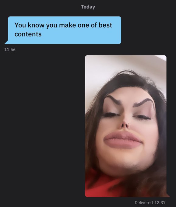 Tell me am beautiful. https://t.co/XXIWmBBCqy