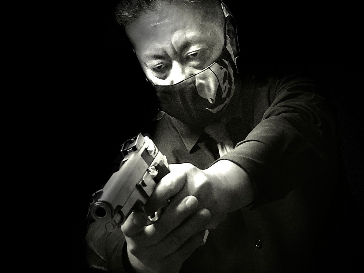 hiroshisiegzeon's tweet photo. #同じ銃で4枚
#アクションムービープロジェクト
#金色鮫
#M659 https://t.co/tL6MkVwokF