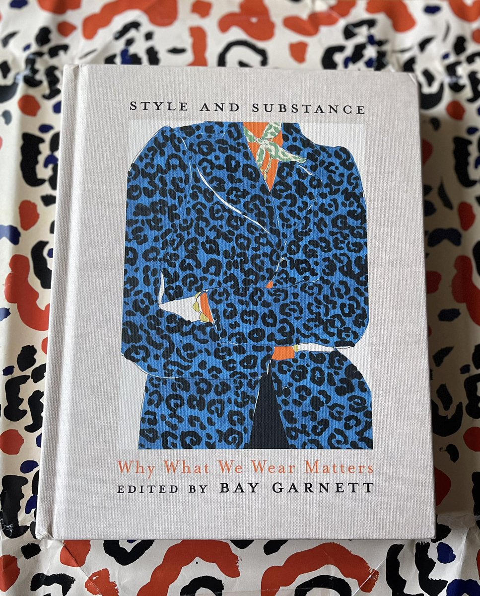 yearsofreading's tweet image. I am always fascinated by what people wear and why, and where their inspiration comes from, so this book is perfect.

#StyleAndSubstance by @bay_garnett is out from @johnmurrays tomorrow.

I can’t wait to dive in, and thank you so much to @johnmurrays for my beautiful copy.
