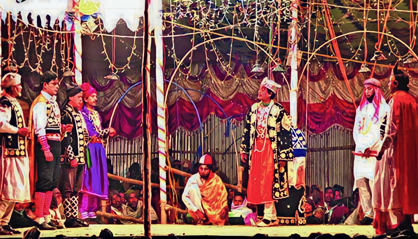 লোকসংস্কৃতির নিঃশ্বাস যাত্রাপালা, এখন শুধুই স্মৃতি।