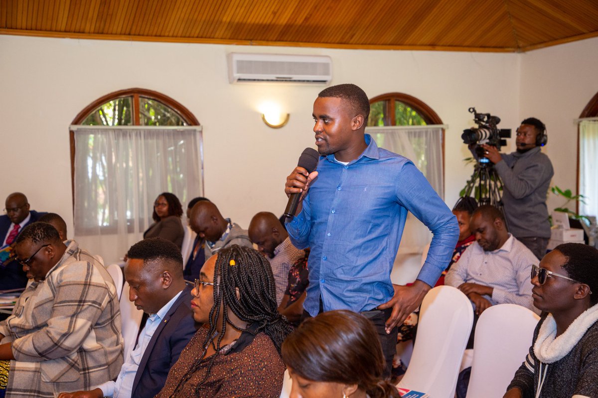 shee_sitati's tweet photo. Young people can also be involved in digital health by being community educators. This increases knowledge making more people aware of Digital platforms on realization of UHC #DigitalHealth2023 #digitalhealth https://t.co/fH2AT1X4kX